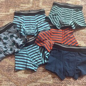 Like new Nordstrom brand 2/3 years boys cottonboxers set of 6